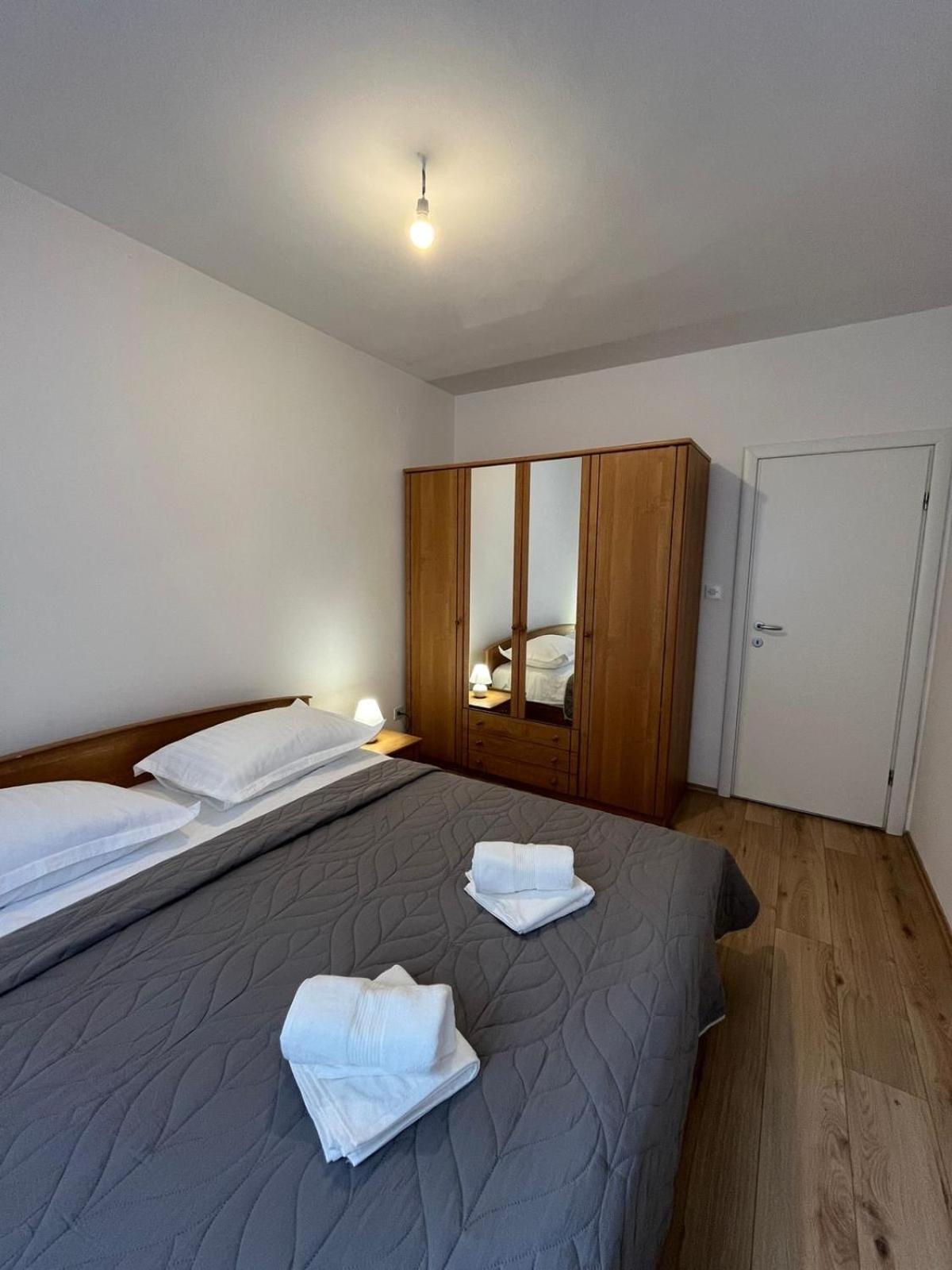 Apartment Ines Omiš Eksteriør bilde