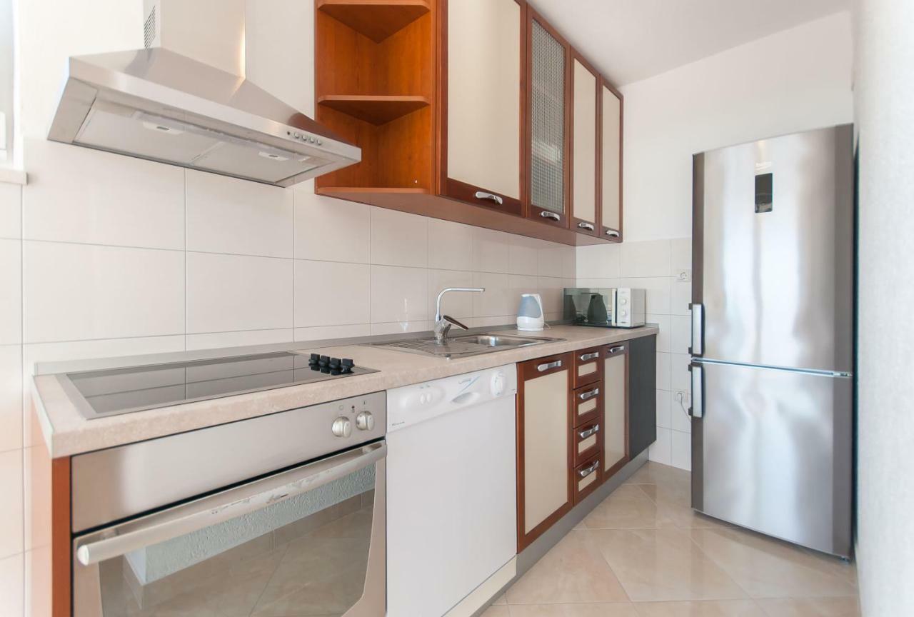 Apartment Ines Omiš Eksteriør bilde