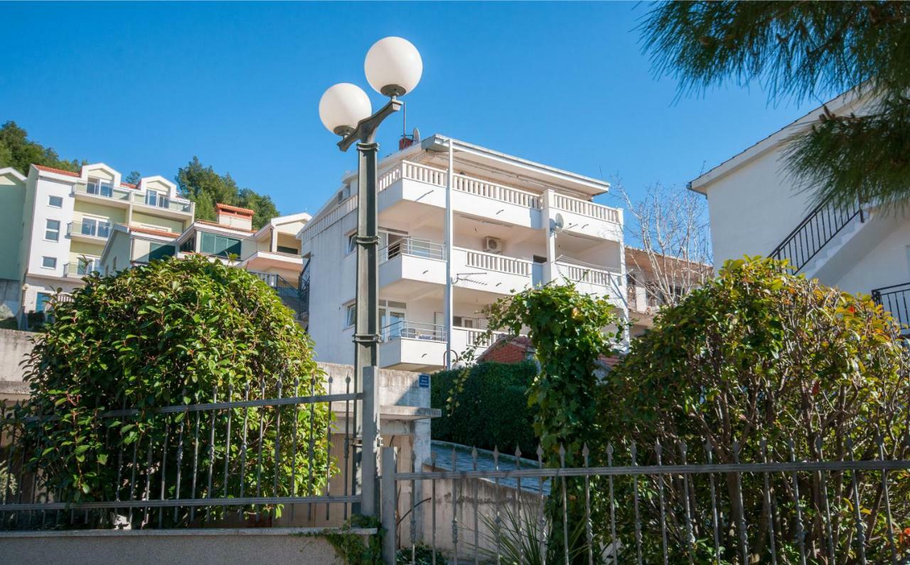 Apartment Ines Omiš Eksteriør bilde